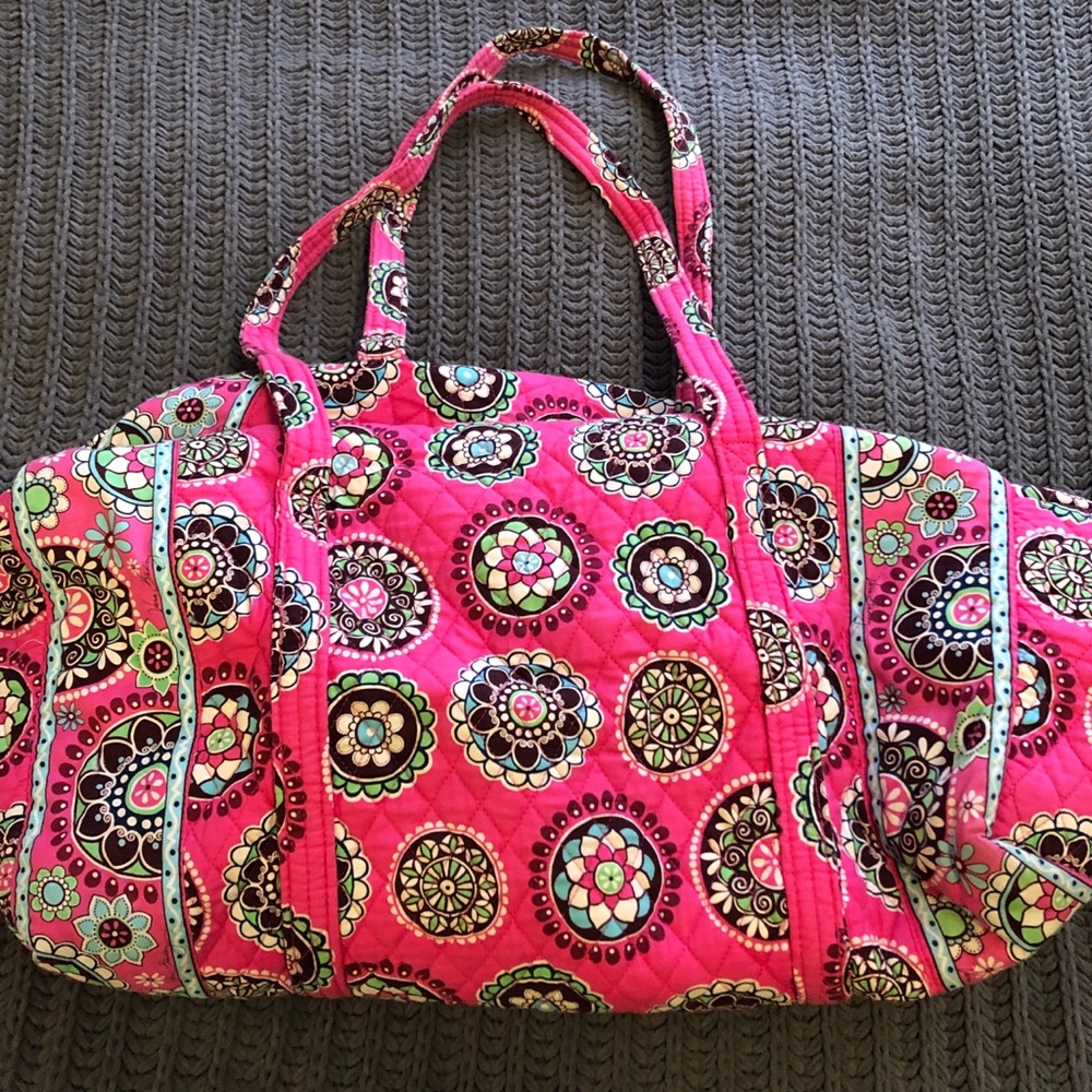 VERA BRADLEY DUFFLE